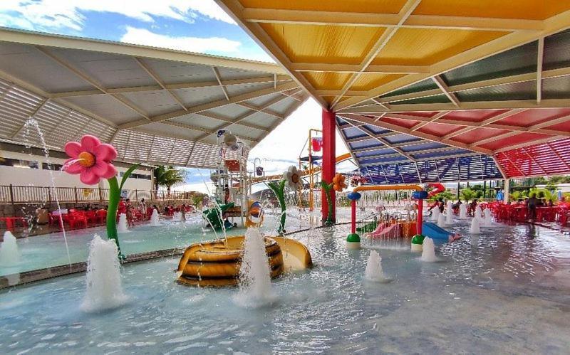 Piazza Diroma Acesso Diroma Acqua Park Gratuito Star Temporada Apart otel Caldas Novas Dış mekan fotoğraf